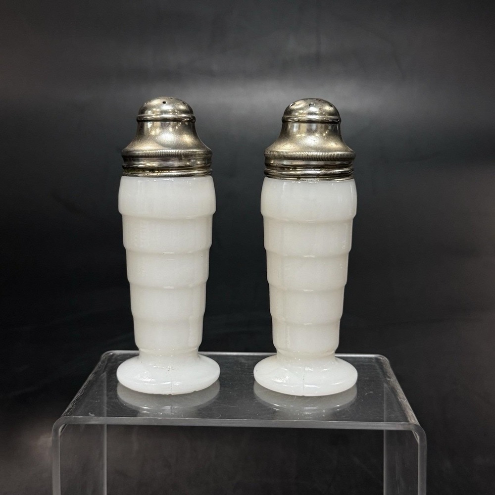 Vintage 30s Hazel Atlas Milk Glass Horizontal Ribbed White Salt & Pepper Shakers